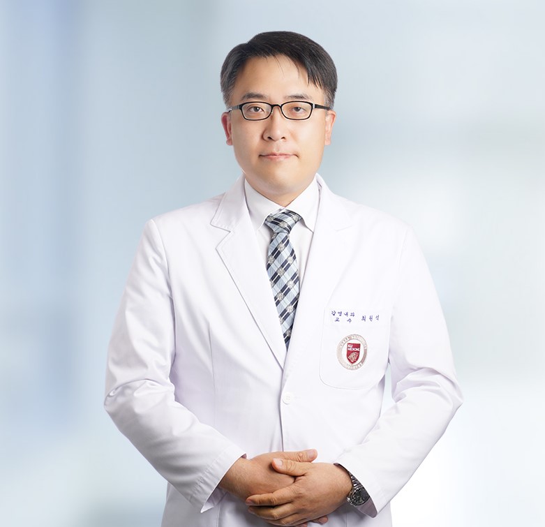 학생부학장 최원석